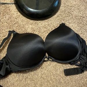 Bombshell bras